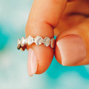 Pura Vida Clam Shell Band Ring - Dingle Surf